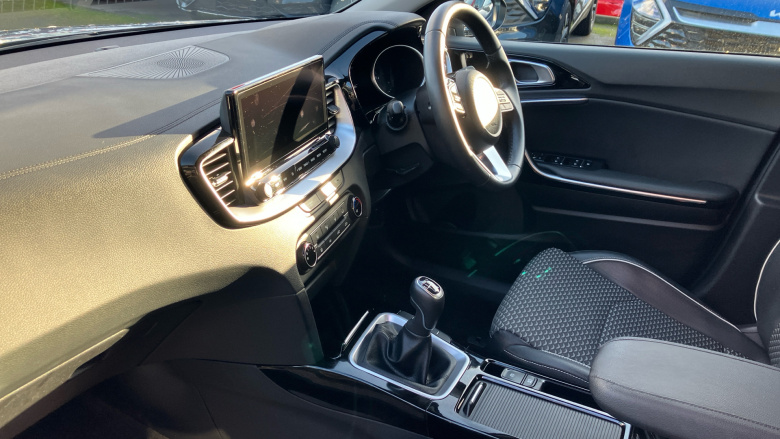 Kia Xceed 1.0T GDi ISG Connect 5dr Petrol Hatchback